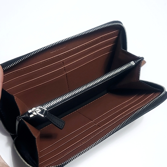 Burberry Wallet Trench Calfskin Leather Splash Print Zip Around - Picture 4 of 13